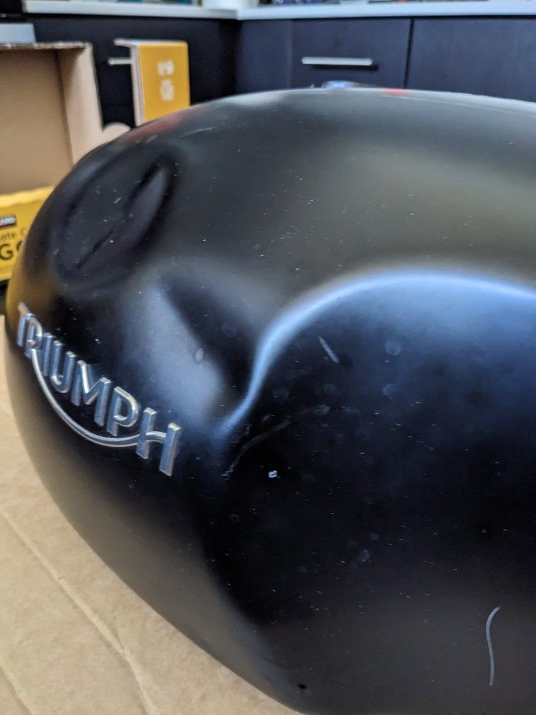 Triumph Thruxton 1200r Fuel Tank