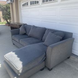 2pc Sectional Sofa