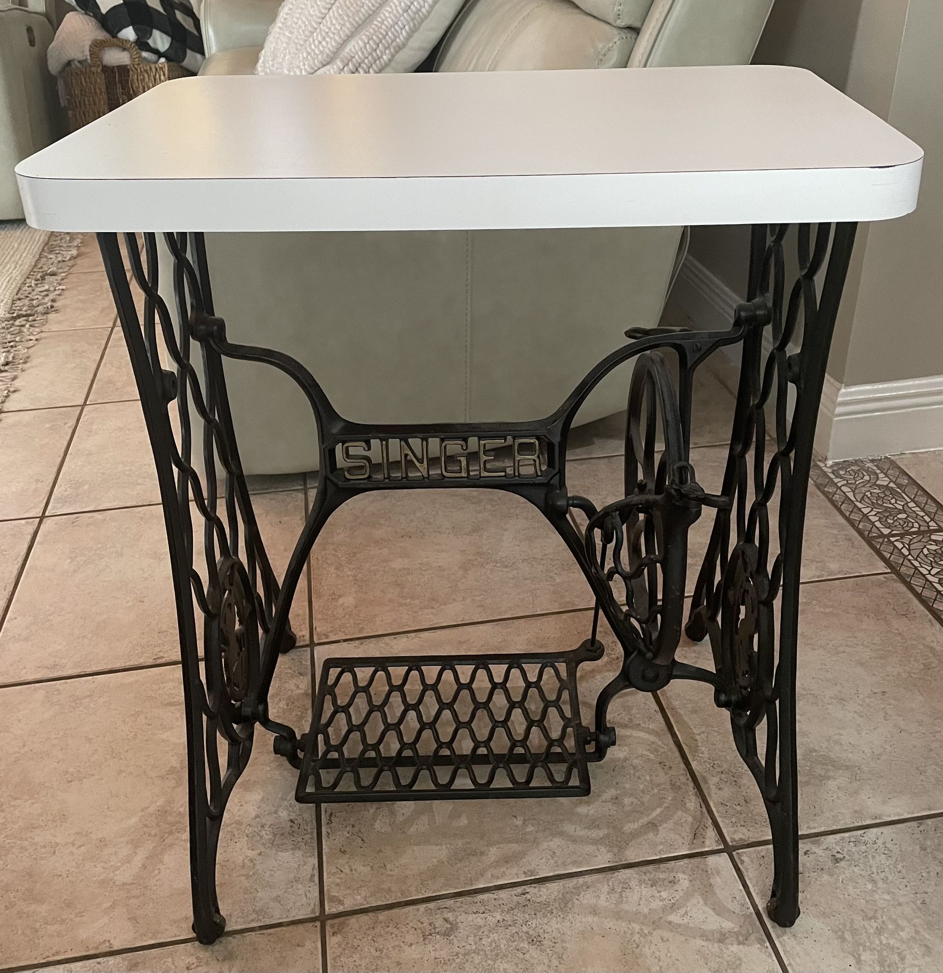 Antique Singer Sewing Machine Cast Iron Base Table