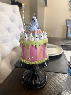 Halloween Ghost Cake