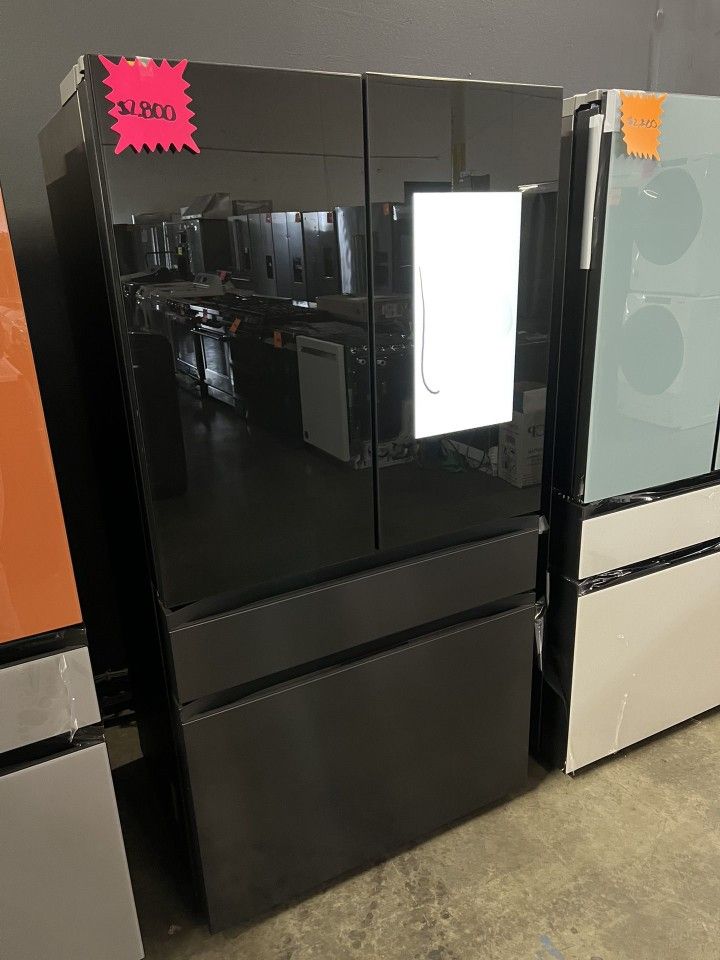 Samsung Black Bespoke Family Hub Refrigerator