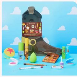 Disney Pixar Toy Story Andy's Room Gift Set-New!