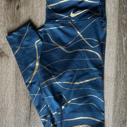Nike Leggings- Size M