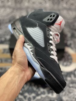 Air Jordan 5 Retro Black Metallic Reimagined