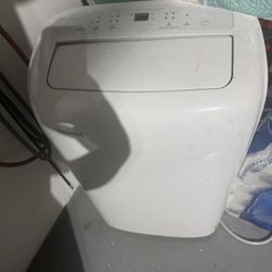 Toshiba Standing AC Unit