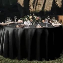 4 Round Table Cloths