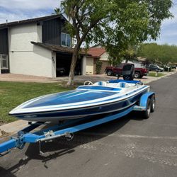 1979 Commander Ski Boat