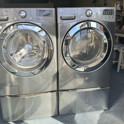 Front Load  Lg Washer And Dryer Set