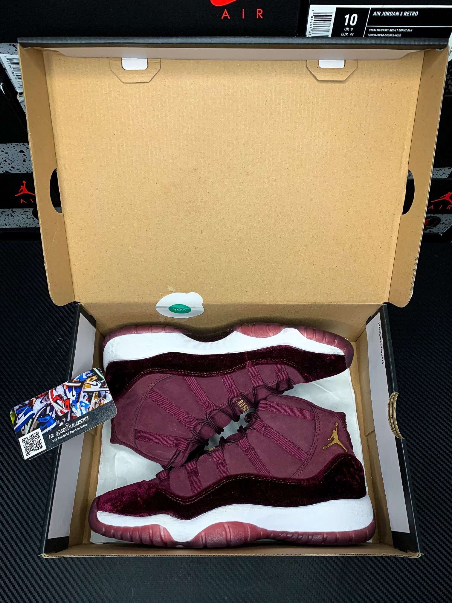 Jordan 11 Velvet Size 7