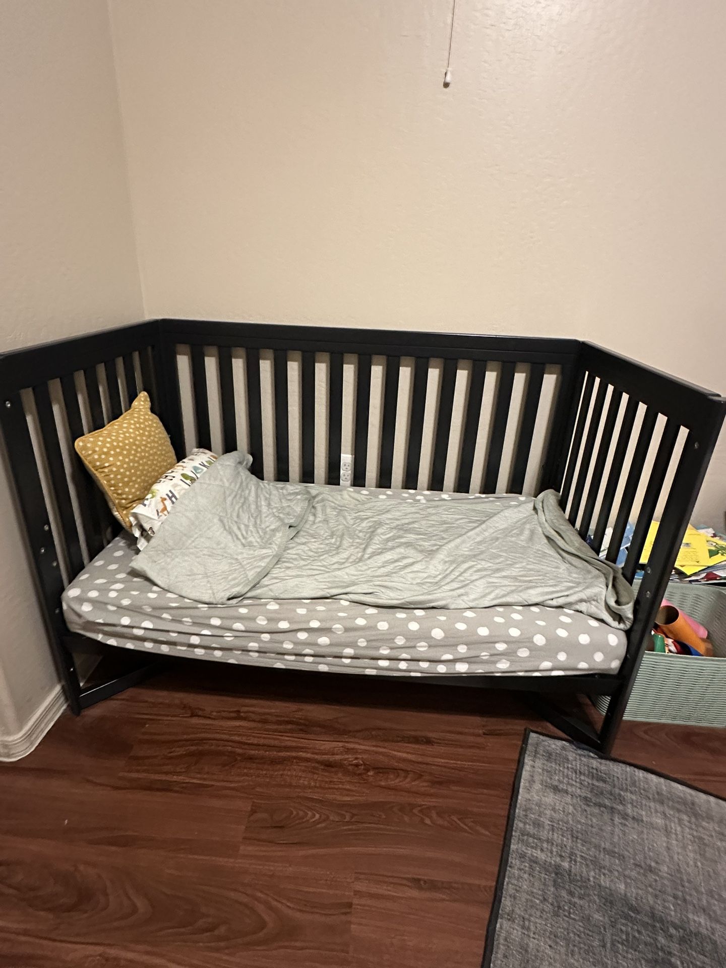 Crib And Changing Table Set