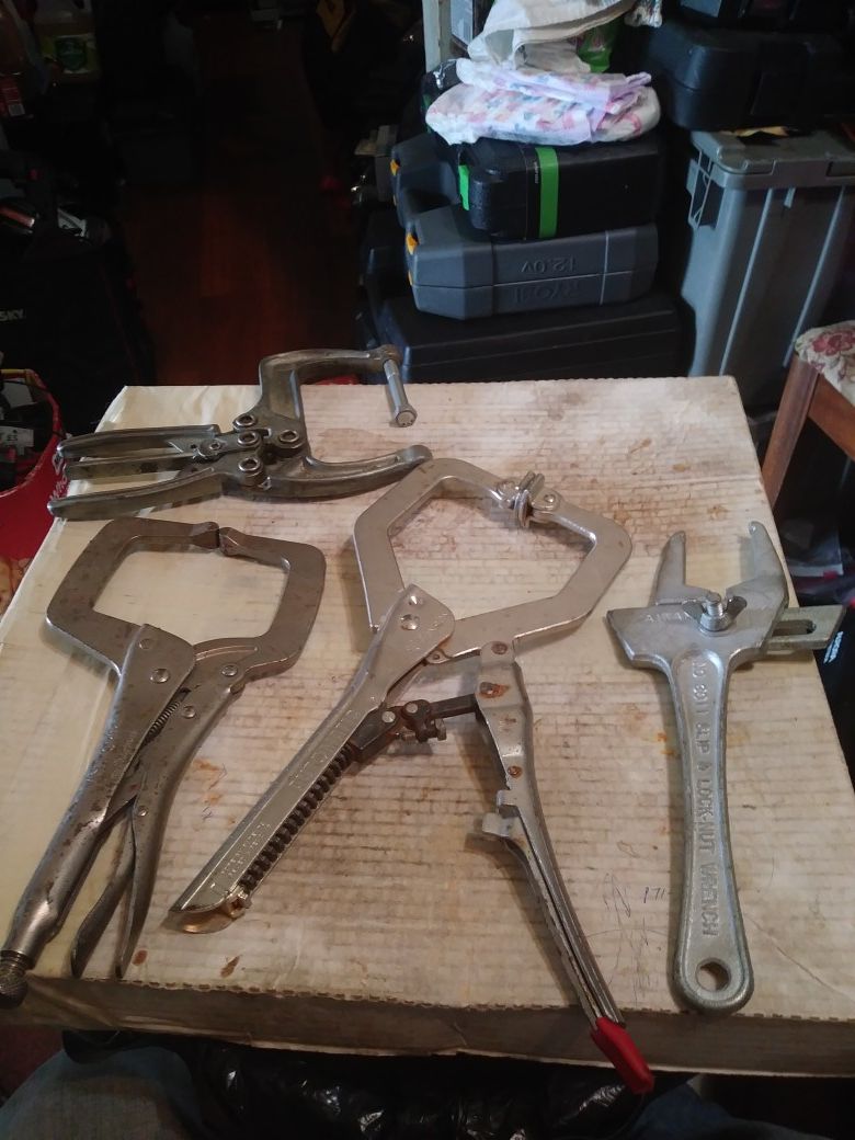 4 PAIRS OF WELDING CLAMPS ALL IN GOOD WORKING CONDITION