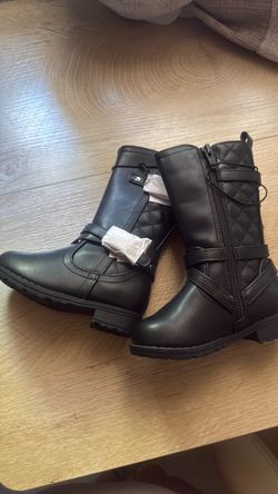 Girls toddler size 7 black boots
