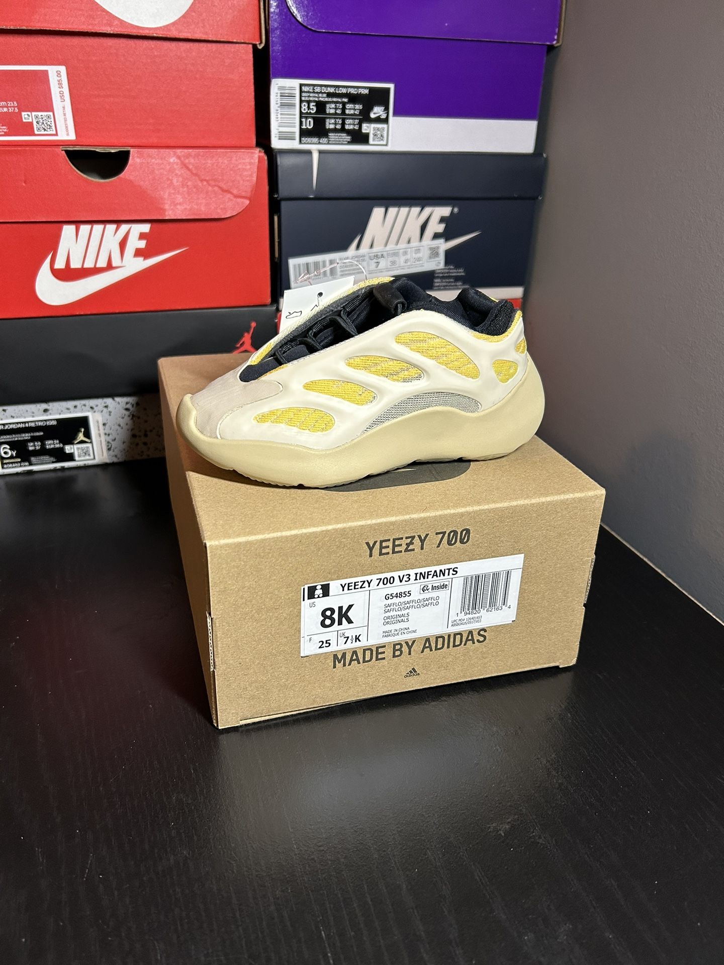 Yeezy 700 V3 Safflower Infants Size 8K