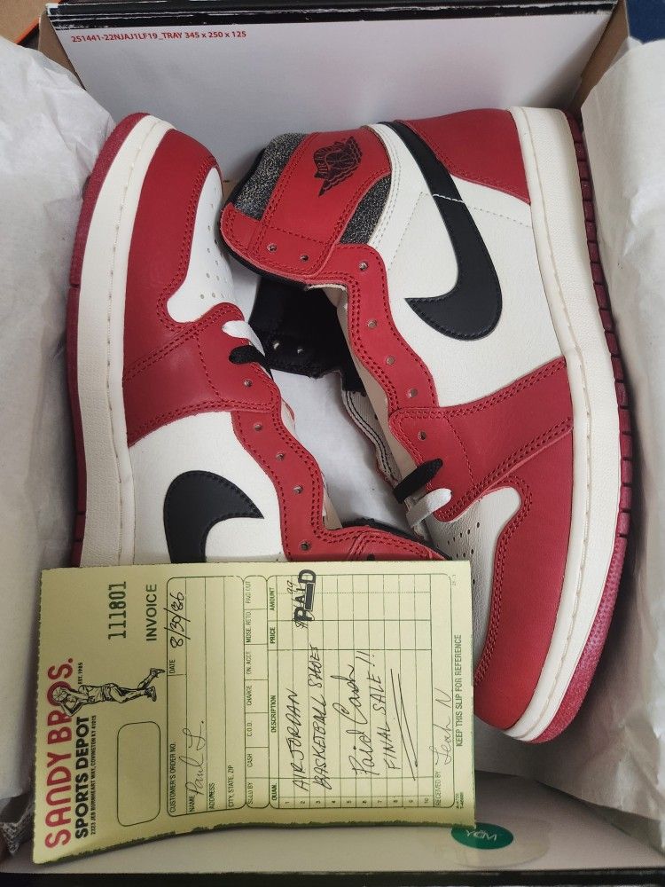 Jordan 1 Chicago's Lost And Founds Size 13