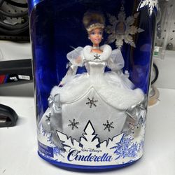 Holiday Princess 1996 Walt Disney's Cinderella Barbie Special 1st Edition. Must Pickup
