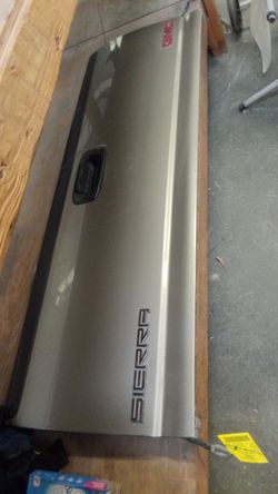 Tailgate Not Sure Which Years It Fits