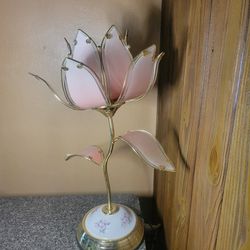 Vintage Glass Lotus Flower Lamp