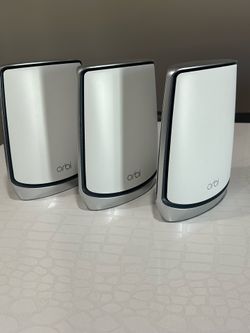 Netgear Orbi WiFi 6 Router + 2 Satellites