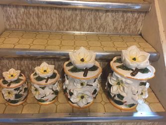 Conister set of 4 like new