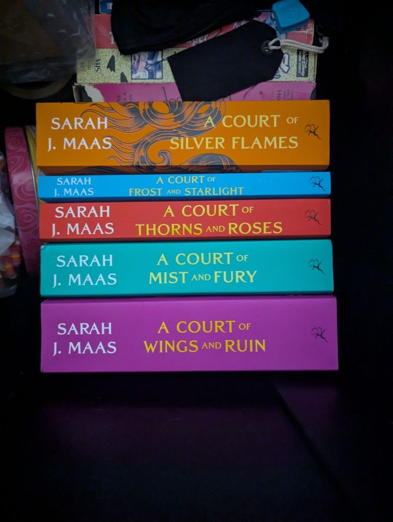 Entire A Court Of Thorns And Roses Series