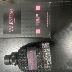 Valentino Cologne/perfume 