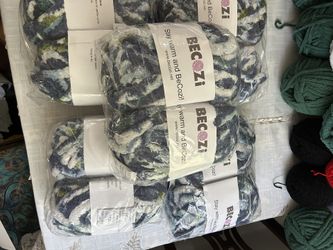 Becozi Chenille Yarn- 10- NEW