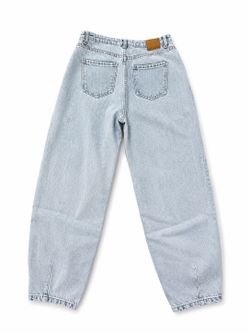 Zara Light Wash Barrel Jeans / Mom Jeans / Trendy Wide Leg Denim