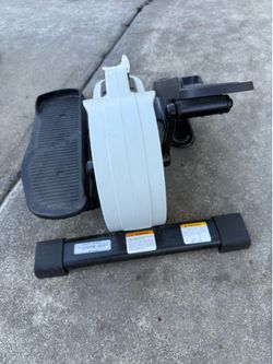 Under desk elliptical stepper
