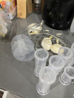 Medela pumping parts