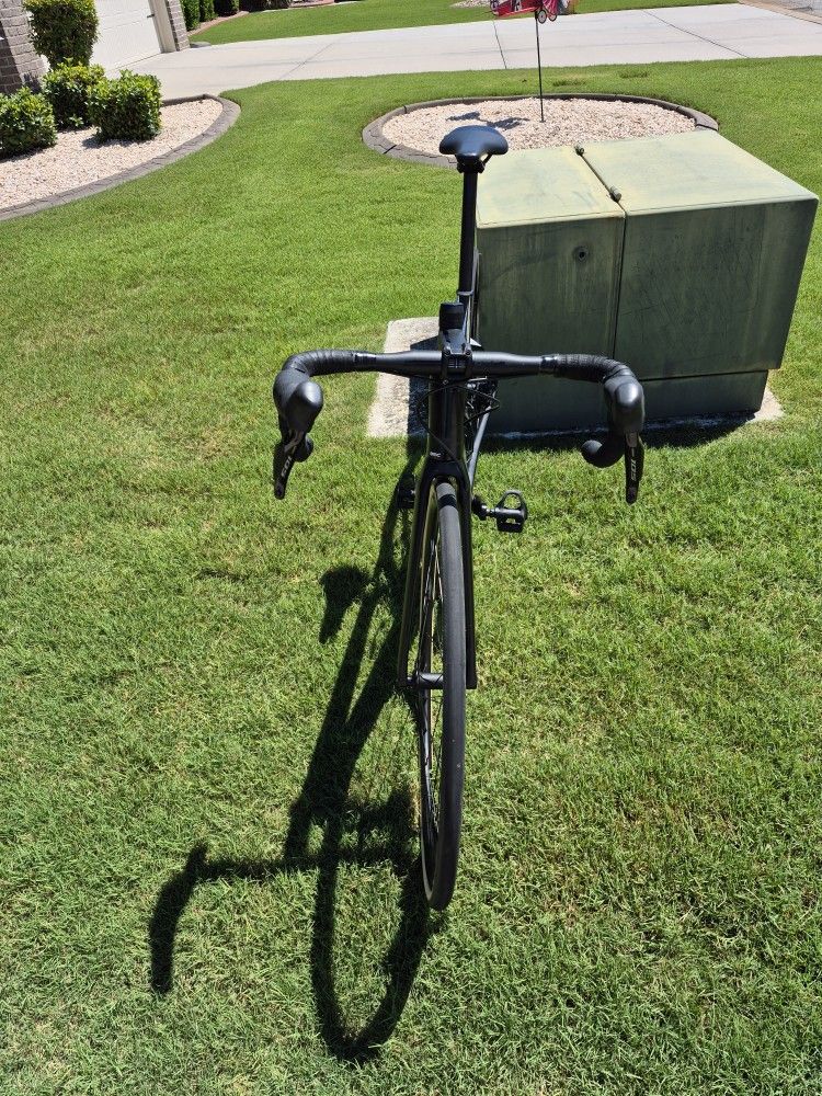 BMC Roadmachine Five 2023 105 Di2