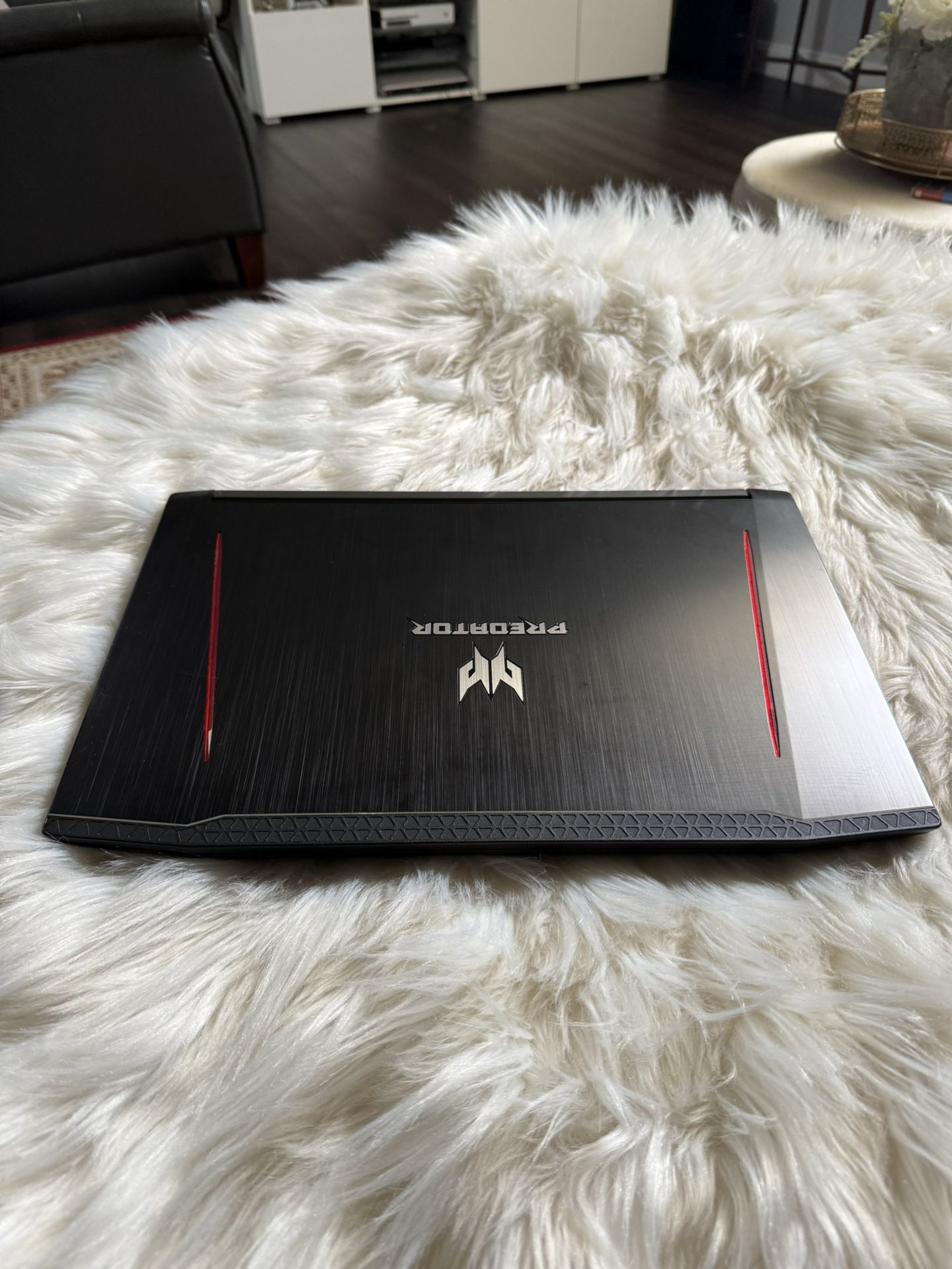 Acer Predator Helios 300 | i7 GTX 1060 | 16GB RAM | 256GB SSD