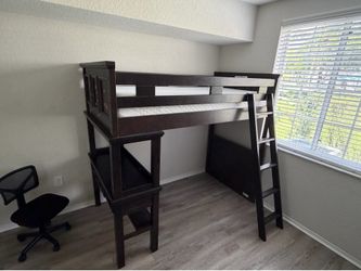 Bunk bed