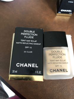 Chanel 20 Clair double perfection, matte reflecting makeup. SPF-15