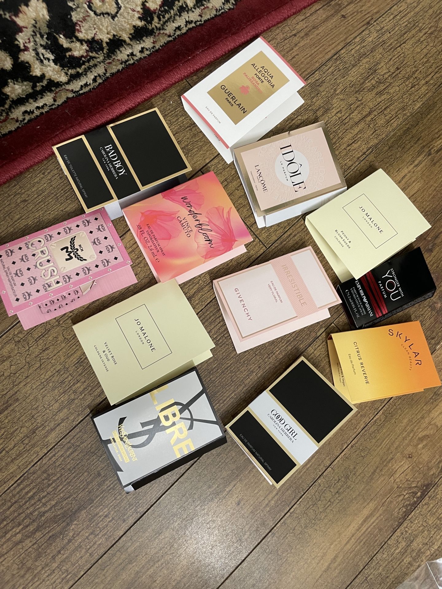 New Perfume Sample Bundle Ysl Carolina Herrera Givenchy