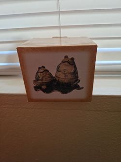 Jeweled Hinged Frog Trinket Box NIB