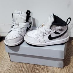 Nike Air Jordan 1 Mid SE TD Toddler shoes Size 7C 