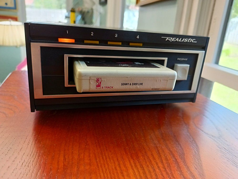 8-track Tape Player