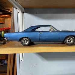 1969 Plymouth road runner Ertl american muscle  1/18 