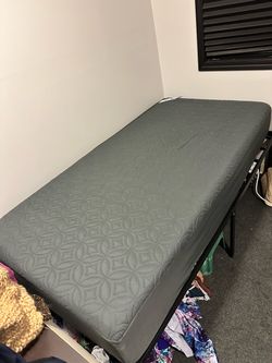 10” Twin Memory Foam Mattress + Waterproof Protector – Barely Used