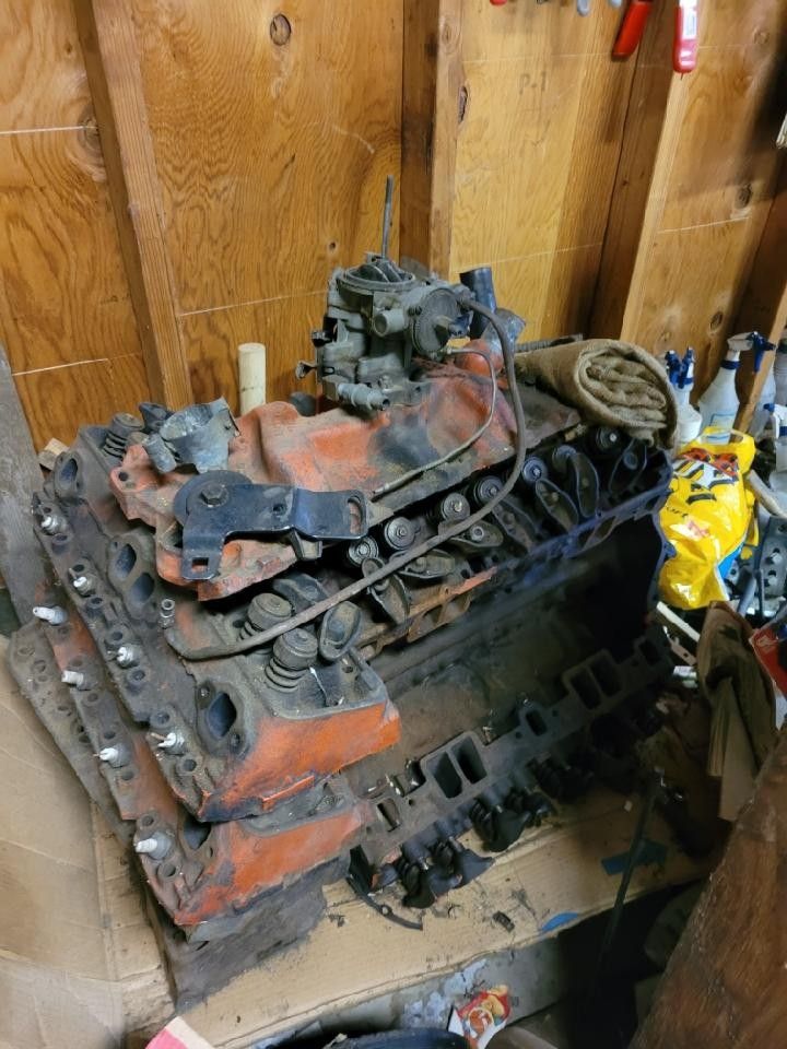 Chevy Small Block And 5.0 Mustang Motor