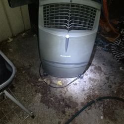 Honeywell Portable  Evaporative Cooler ( Swamp Cooler)