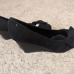 Black Wedge Shoes 