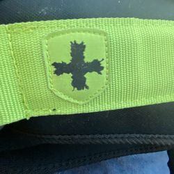 harbinger lifting belt size small