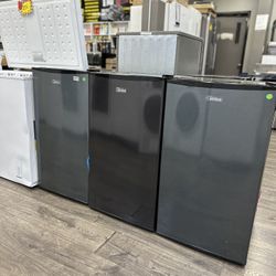 Midea Mini Fridges Please Read Description