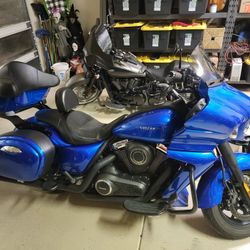 Kawasaki Vulcan Vaquero 1700 Tour Pack (2009-2023)