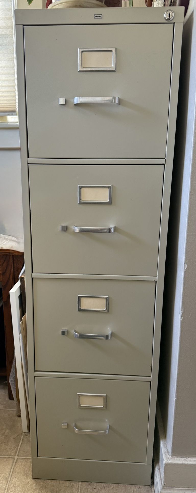 HON 4-drawer Vertical Metal Filing Cabinet