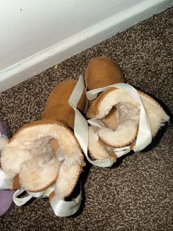 Boots 8c