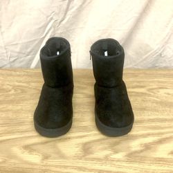 Toddler Boots - Size 7/8