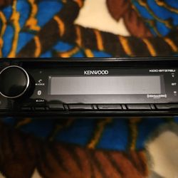 Single-Din Kenwood CD Receiver Radio Bluetooth