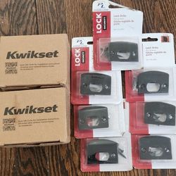 Black Locks With Keys [2] & Inside Door Latch Plates [7]